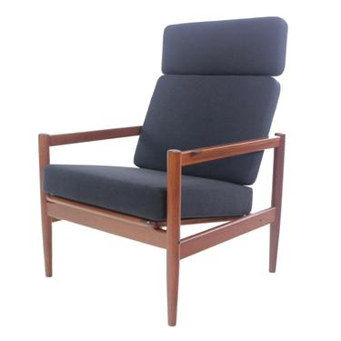 Rare Scandinavian Modern Lounge Chair Designed by Borg Jensen