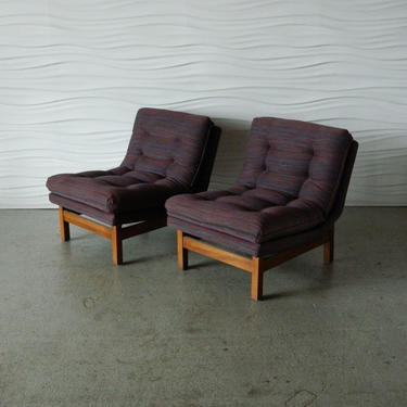 HA-18042 Pair of American Modern Slipper Chairs