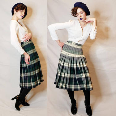 1950s Plaid Pleated Turnabout Skirt by Pendleton / 50s Skirt in Reversible Green Plaid / Small 