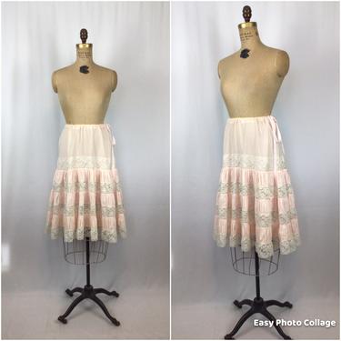 Vintage 50s slip | Vintage pink ruffle half slip | 1950s Pleated lace petticoat 