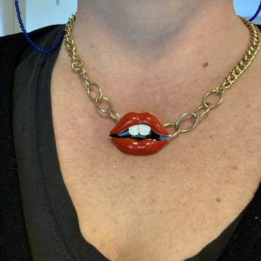 Unique Lady Lips Necklace