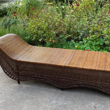 Victorian Wicker Chaise Lounge Daybed 