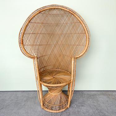 Island Style Rattan Peacock Chair