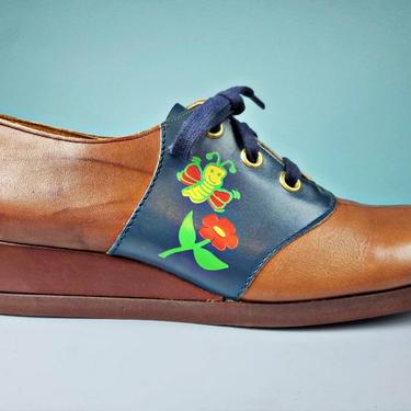 Deadstock 1960s mod shoes. Leather wedge lace-up oxfords. Union made. By Flips. Size 9 AA. 