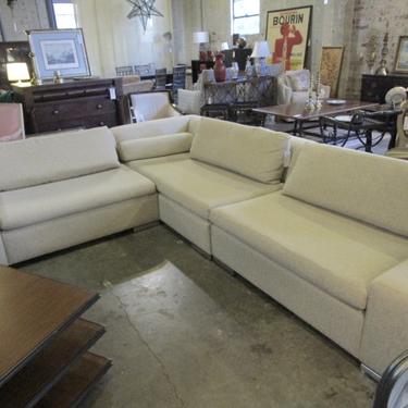 CANTONI SECTIONAL SOFA IN SOFT SAND FABRIC