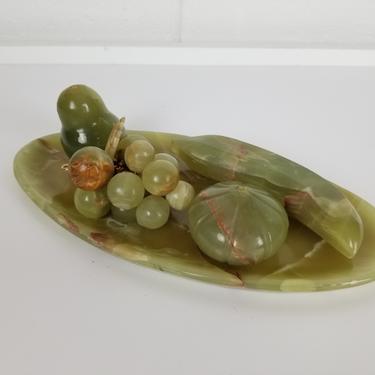 Onyx Tray with 4 pieces of onyx fruit