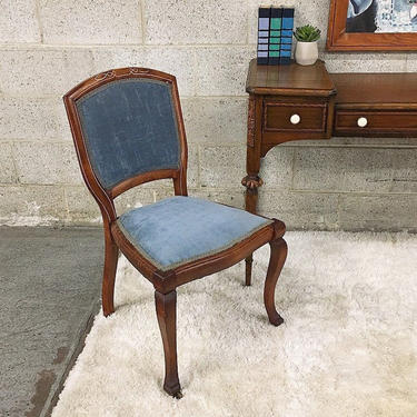 LOCAL PICKUP ONLY --------------- Vintage Velvet Chair 