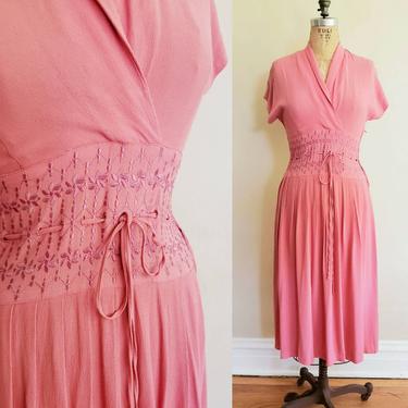 1940s Pink Rayon Crepe Embroidered Dress / 40s Short Sleeved Cocktail Dress Laced Waist Dress Pleated Skirt / Med / Sty-Val 