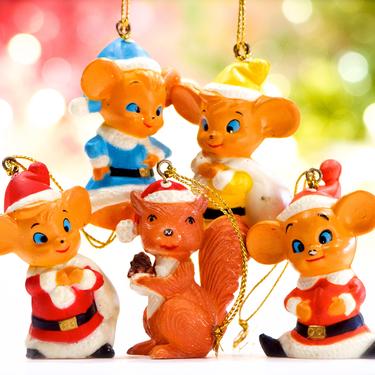 VINTAGE: 5pc - Hard Plastic Ornaments - Mouse and Squirrel - Holiday, Christmas, Xmas - SKU Tub-400-00033599 