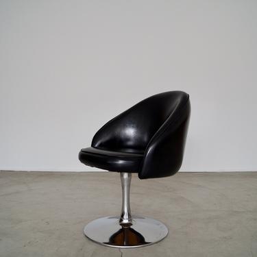 Rad 1960's Mid-century Modern Tulip Chair in Chrome and Black Naugahyde! 
