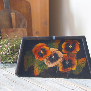Vintage crumb catcher / hand painted wooden dust pan crumb tray / wooden tray / silent butler / wood dust pan / floral tray 