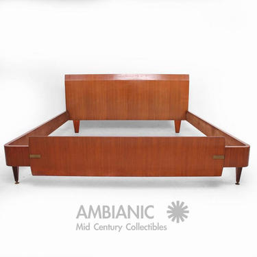 DASSI Mid Century Modern Italian Bed with Brass Detail 1960s after Gio Ponti 