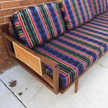 Vintage Mid Century Daybed - Pickup and delivery to selected cities 