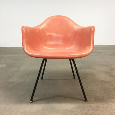 Herman Miller | Eames Salmon Armshell Summit | Mid Century lounge chair 