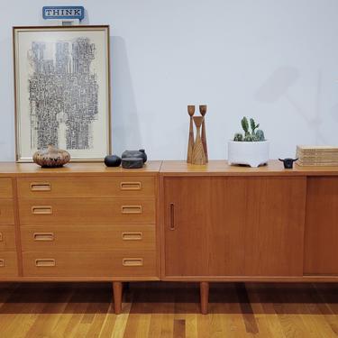 Long Credenza & Dresser Combo Recessed Pull Dressers Vintage Mid Century Nelson Teak Style Wormley Danish 
