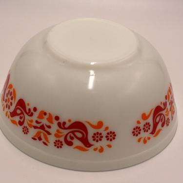 vintage Pyrex Friendship bowl #403 2.5 quart 