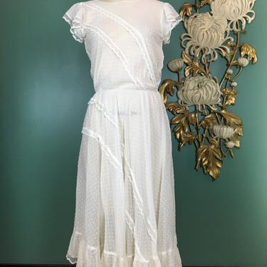 1970s cotton dress, sheer white dress, Swiss dot, flutter sleeve, vintage 70s dress, medium, lace, bohemian, Albert nipon, button back, 28 