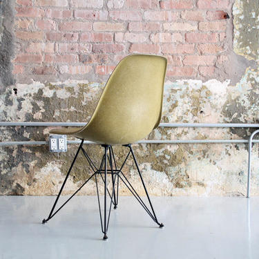 Eames for Herman Miller Eiffel Chair in Rare Contract Color