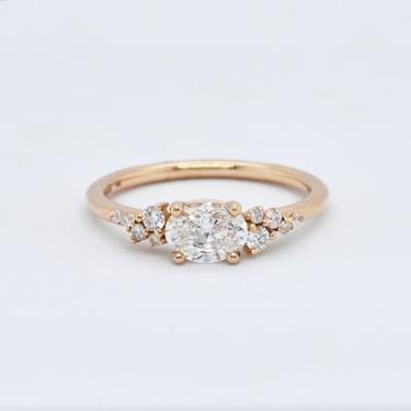 Finley Setting Featuring A 0.70 ct East West Oval Diamond