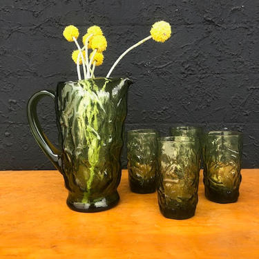 Crinkle Green Juice Glasses with Pitcher