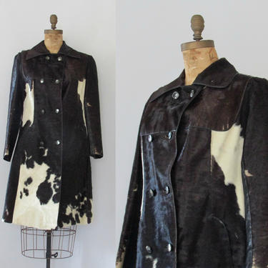HOLY COW Vintage 70s Cowhide Fur Coat | 1970s Black and White Leather Jacket | 60s 1960s, Western Cow Print, Minimalist Cut | Size Medium 