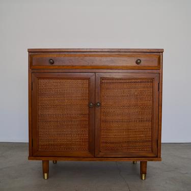 Beautiful 1950's Mid-century Modern Cabinet / Bar by Baumritter 