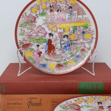 Set of 5 Red Chinoserie Plates in Kutani Style with Geisha Images 