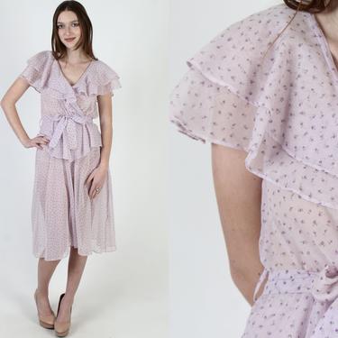 70s Lilac Calico Floral Dress / Sheer Violet Deep V Neck / Lightweight Summer Sun Wrap Dress / Womens Airy Shopping Day Mini Dress 