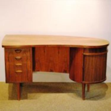 15413 Kia Kristiansen Designed Model 54 Rosewood Freestanding Desk, Circa 1950