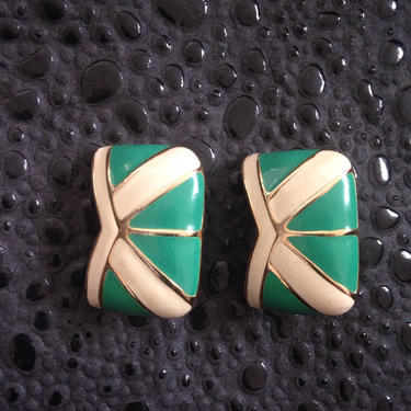 Vintage Stud Earrings by BTvintageclothes