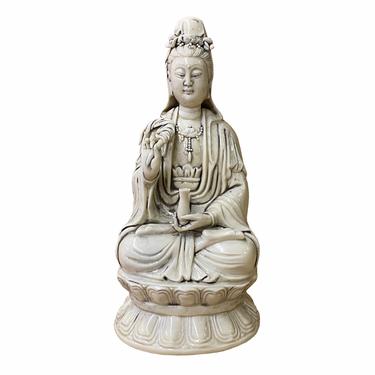 Small Vintage Finish Off White Ivory Color Porcelain Kwan Yin Statue ws1574E 