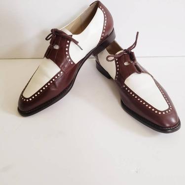 Vintage Kenneth Cole Two Toned Spectator Shoes / Designer Brown and White Lace Up Oxfords with Brogueing / 8 