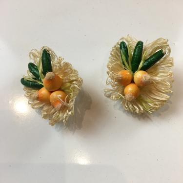 1950s novelty earrings, fruit and vegetables, vintage 50s earrings, clip on, raffia earrings, yellow and green, rockabilly style, basket 