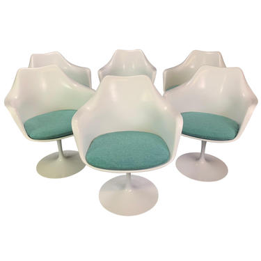 Set of Six Vintage Mid Century Modern Swivel &amp;quot;Tulip&amp;quot; Chairs by Eero Saarinen for Knoll 