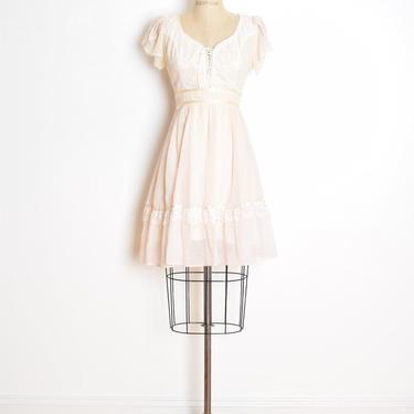 vintage 70s dress Gunne Sax corset prairie lace up blush pink voile hippie boho S clothing 