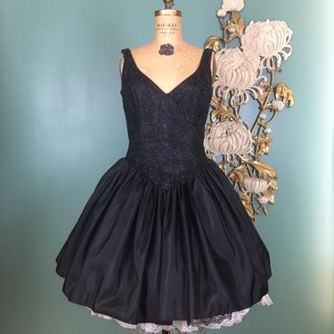 1980s party dress, gunne sax, vintage prom dress, Black satin, glitter dress, holiday, puff skirt, backless, medium, fit and flare, new year 
