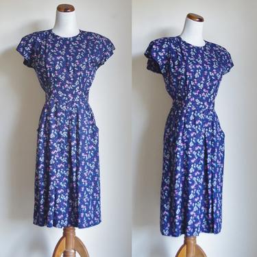 Vintage Floral Dress, Navy Blue Flower Print Dress, Short Sleeve Dress, 80s Flower Dress, Pocket Dress, Wide Waistband Dress, Petite Medium 