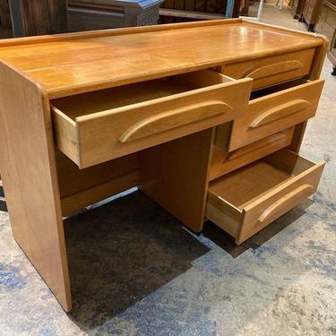 Haywood Wakefield desk and chair.  5 drawers! 50.5” x 19” x 31”