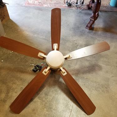 Fanimation 54in ceiling fan with light and remote