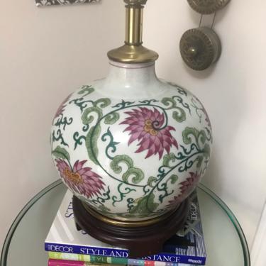 Beautiful vintage large lamp with great colors and details. 