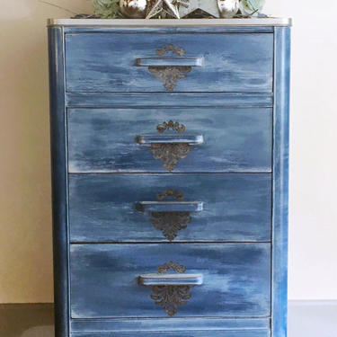 Vintage|Antique|Romantic Dresser 