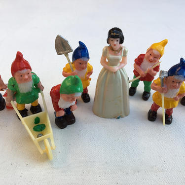 Vintage Snow White And The Seven Dwarfs Cake Toppers, Disney Characters, Birthday Party Cake Decor 
