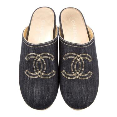 Vintage CHANEL Huge CC Monogram Logo Denim CLOGS Mules Slides Heels Shoes Sz It 39 Us 8 - 8.5 