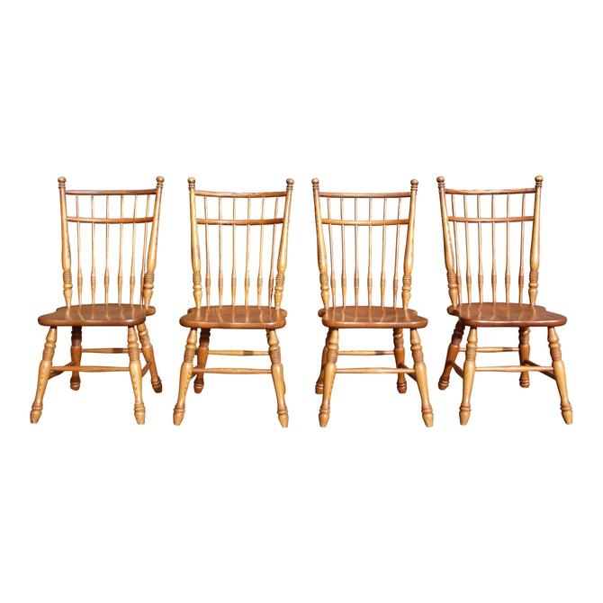 Vintage Set of 4 Virginia House Solid Oak Spindle Back Dining Chairs