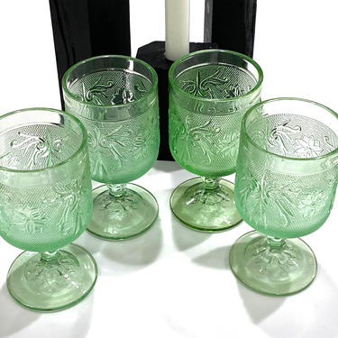 Set of 4 Vintage Chantilly Green Tiara Sandwich Pressed Glass Water Goblets Glasses 