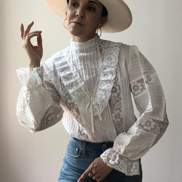 Vintage 50's Mexican Pintuck Blouse with Lace 