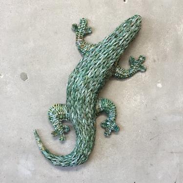 Green Rattan Lizard Wall Hanging on Steel Frame