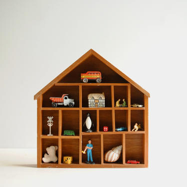 Vintage Curio Display Box in the Shape of a House, Wood Shadow Box, Wooden Box, Curio Cabinet 
