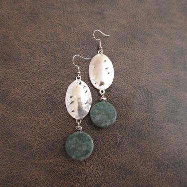 Green stone earrings, mid century modern earrings, Brutalist earrings, minimalist earrings, simple, unique artisan earrings, hammered silver 