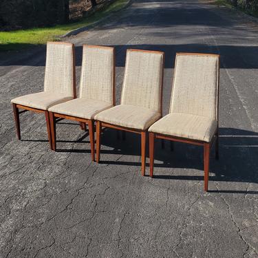 Milo Baughman for Dillingham  Mid Century Modern Walnut &amp; Berber Fabric Dining Chairs Elegant Original Dining Set 4 Chairs USA Made 1960's 